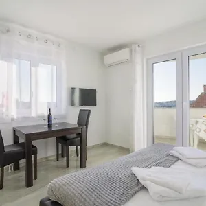 ellenőrizze a rendelkezésre állást