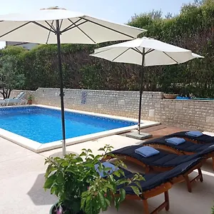 apartments-gregovica.pula-hotels.org/